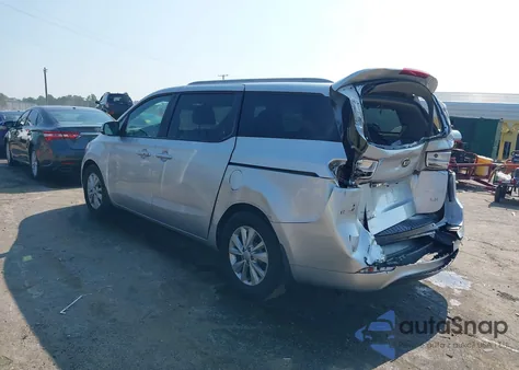 2017 Kia Sedona Lx z USA, uszkodzony, nr VIN KNDMB5C13H6312934